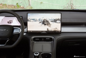 2025款瑞虎8 PLUS 290TGDI DCT舒适型 7座