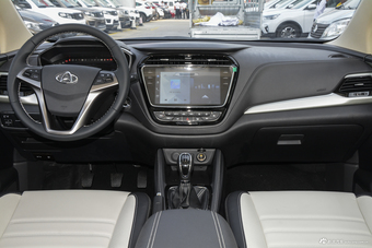 2019款长安欧尚A800 1.6L手动豪华型 国VI