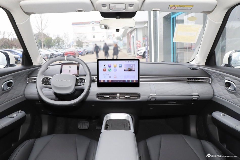 2024款纳米01 330 Plus智+