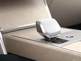 2025款 揽胜 SV Orpheus Limited Edition