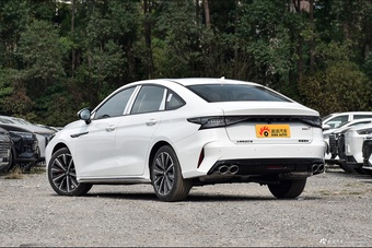 2024款艾瑞泽8 高能版 2.0T DCT御+