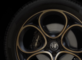 2025款Stelvio斯坦维 Intensa 官图