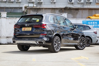 2025款宝马X5 xDrive 30Li M 运动套装