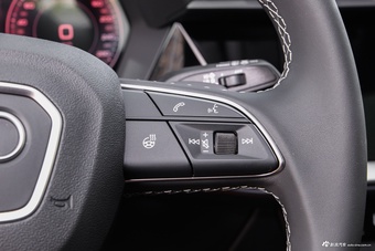 2025款奥迪A3 Sportback 35TFSI 飞驰尊享型