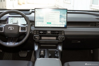 2026款威兰达 2.5L 智能电混双擎 四驱MAX