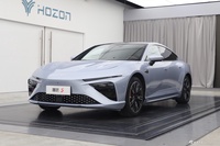 2022款哪吒S 纯电 激光雷达版