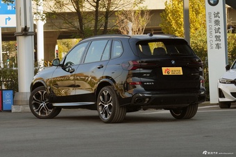 2026款宝马X5 xDrive 40Li M运动曜夜套装