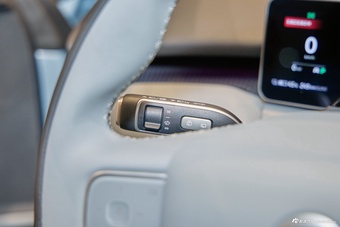 2025款蔚来ET5T 75kWh Touring