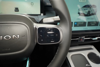 2025款AION Y Plus 610 智享版