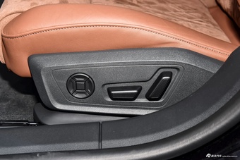 2024款奥迪A7L 45 TFSI quattro 奢享型