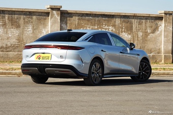 2025款汉L EV 701KM激光雷达尊享型