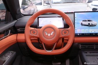 2025款五菱星光纯电 610km 智能旗舰型