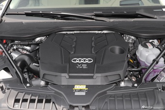 2026款奥迪A8L 55 TFSI Horch创始人版