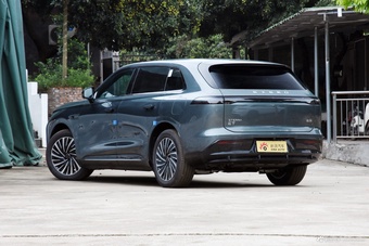 2025款星纪元 ET 增程 240 Pro四驱高速辅助驾驶