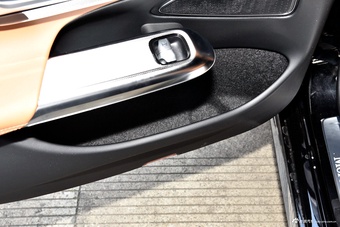 2024款奔驰E级 改款二 E 260 L