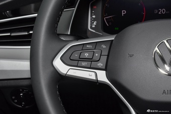 2025款宝来 改款 300TSI 双离合尊行版