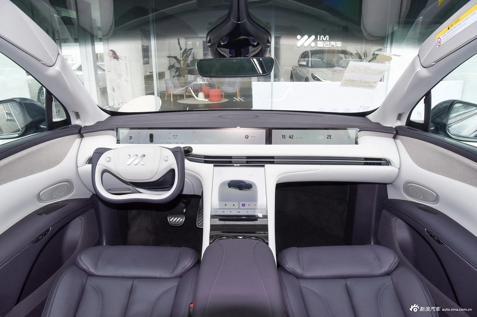 2023款智己LS7 90kWh Elite四驱版