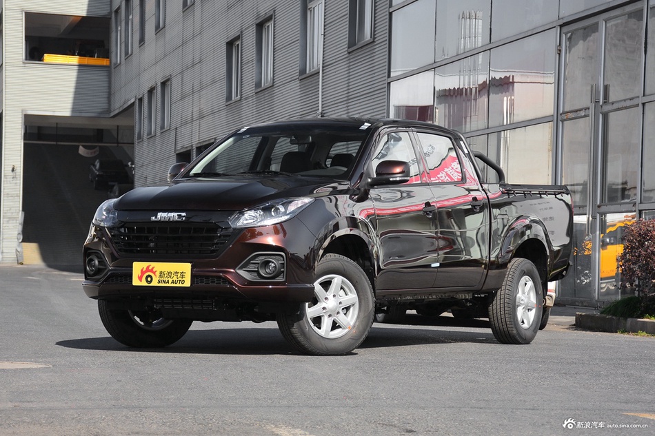 2022款宝典2.5T柴油两驱舒享版长轴JX4D25A6L