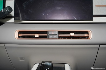 2026款吉利ICON巧克力 1.5TD 醇臻版