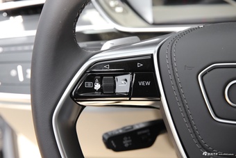 2026款奥迪A8L 55 TFSI Horch创始人版