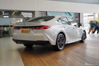 2026款凯美瑞 双擎 2.0HSE 运动Lite版