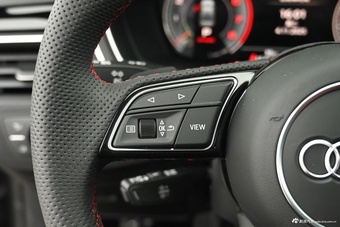 2025款奥迪A4L 200万辆悦享版 40 TFSI Bang&Olufsen星夜版