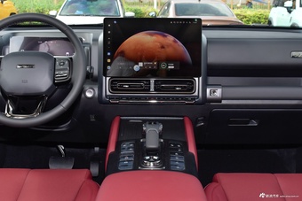 2025款哈弗H9 2.0T 汽油四驱勇士版