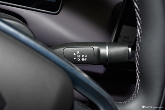 2026款零跑C10 605悦享版