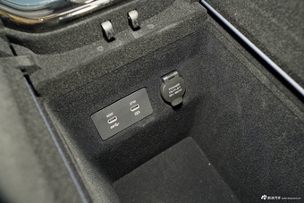 2024款ZEEKR 009 光辉典藏版