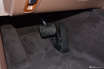 2023款奔驰E级 E 260 L