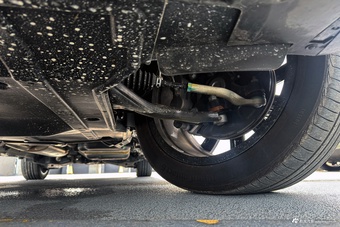 2025款傲旋 2.0T 纵横四海50周年限量版