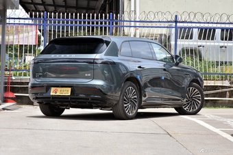 2025款星纪元 ET 增程 265 Max城区辅助驾驶