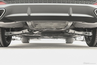 2025款奥迪A4L 200万辆悦享版 40 TFSI Bang&Olufsen星夜版