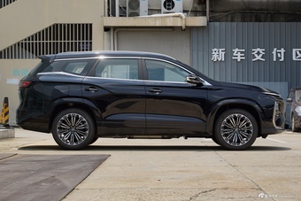 2025款捷途山海L9 1.5TD 2DHT 豪华版 6座