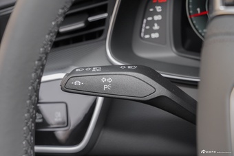 2026款奥迪A6L 40 TFSI 豪华动感型