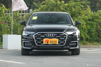 2026款奥迪A6L 45 TFSI quattro 臻选动感型+尊享包