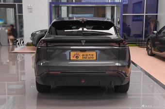 2025款深蓝S07 215Max 深蓝智驾AD PRO增程版