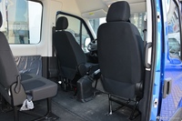 2021款依维柯欧胜3.0T自动超瑞长轴短悬高顶侧拉门