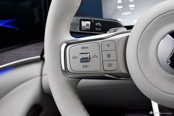 2024款腾势Z9插混 1100km四驱Ultra版