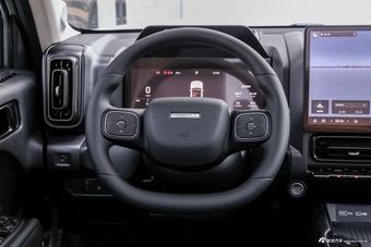 2026款哈弗猛龙Hi4 200 Ultra 领航版