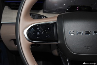 2025款瑞虎8 PLUS C-DM 1.5T 116KM尊贵型 5座