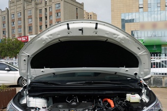 2026款格瑞维亚 2.5L混动 尊爵MAX四驱版