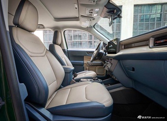 2025款Maverick 基本型 官图