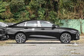 2024款艾瑞泽8 1.6T DCT智