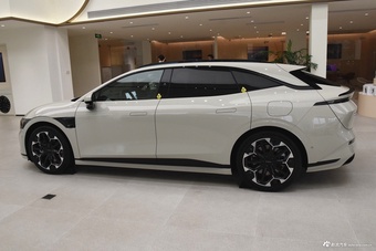 2025款ZEEKR 007GT 后驱智驾版 75kWh