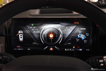 2024款猛士M800 1.5T 125km 高顶版