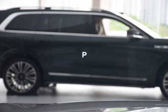 2024款问界M7 1.5T 两驱Plus版 5座