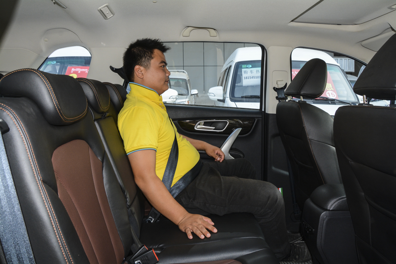 2019款斯威X7 1.8L手动舒适版7座