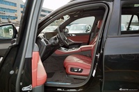 2025款宝马X5 xDrive 40Li 尊享型M 运动曜夜套装