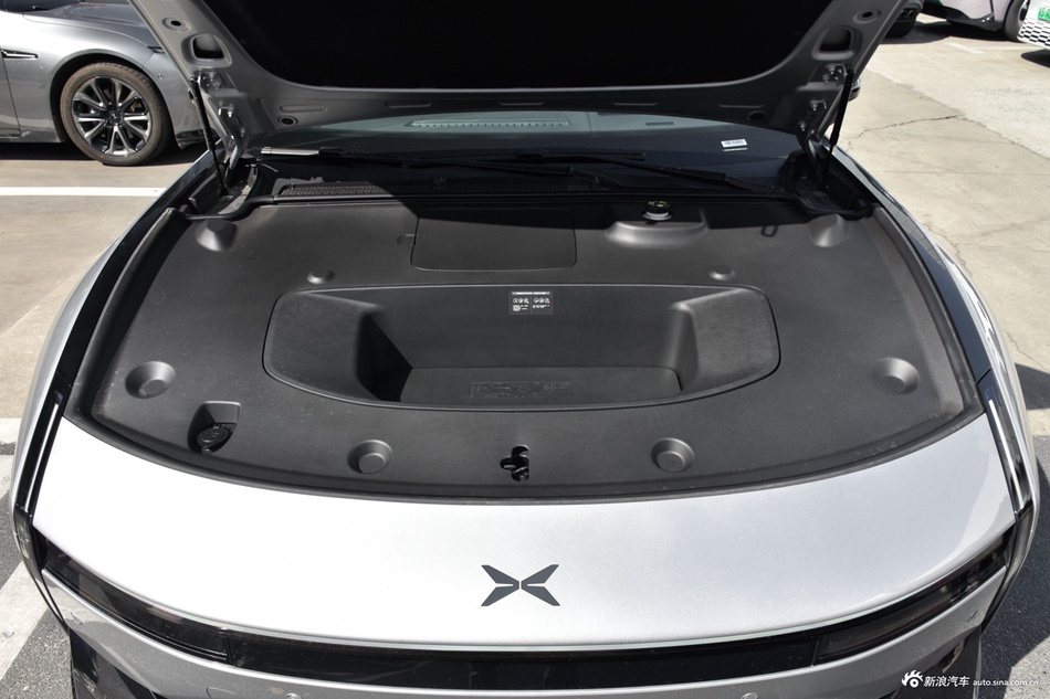 2025款小鹏P7 750 四驱高性能 Ultra